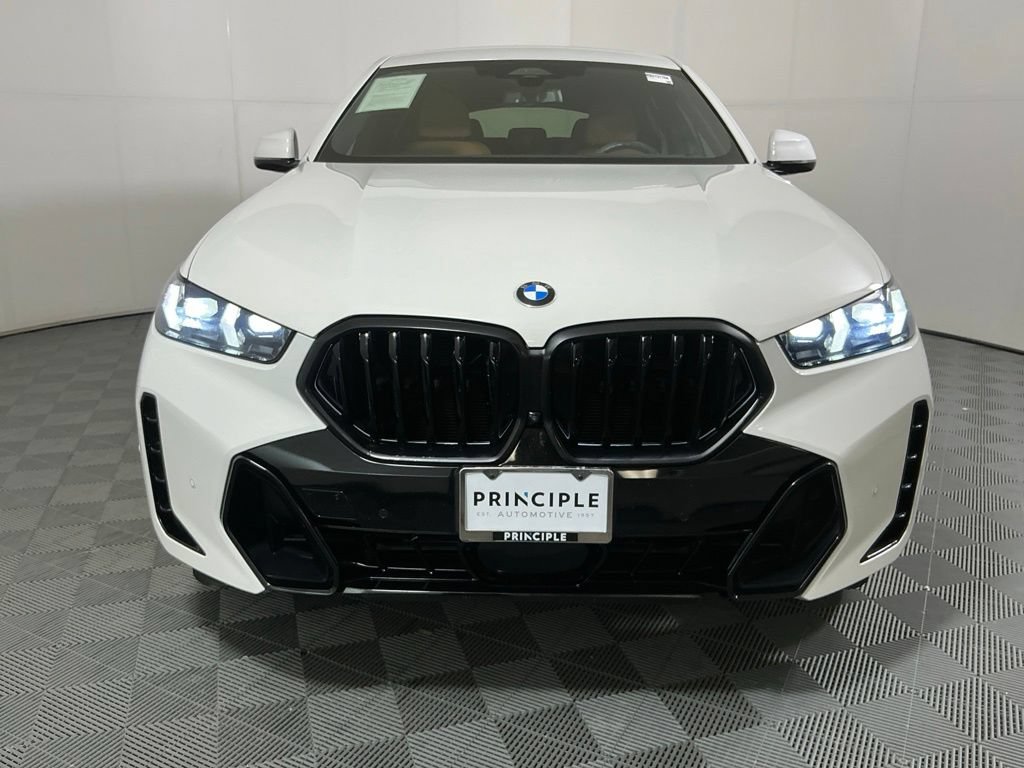 Certified 2024 BMW X6 xDrive40i w/ Premium Package AWD/4WD image 3