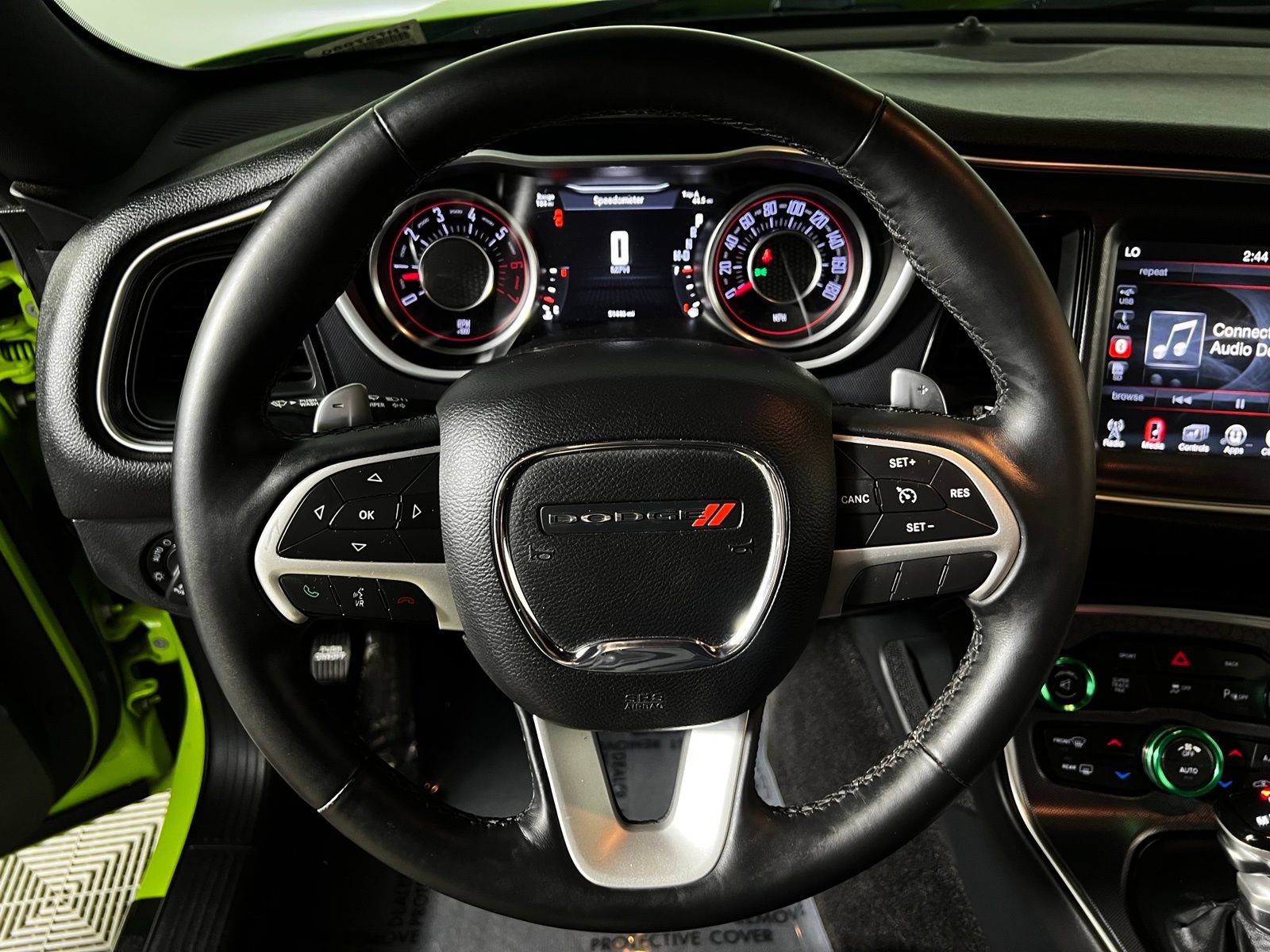 Used 2015 Dodge Challenger R/T Scat Pack w/ Leather Interior Group RWD image 15