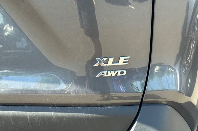 Used 2024 Toyota RAV4 XLE image 7