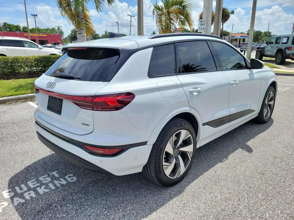 Used 2025 Audi Q6 e-tron Premium Plus w/ Premium Plus AWD/4WD image 6