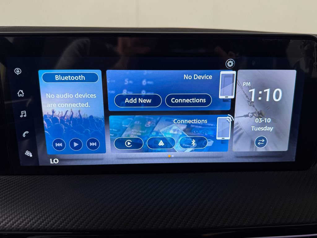 Certified 2025 Nissan Kicks SR image 20