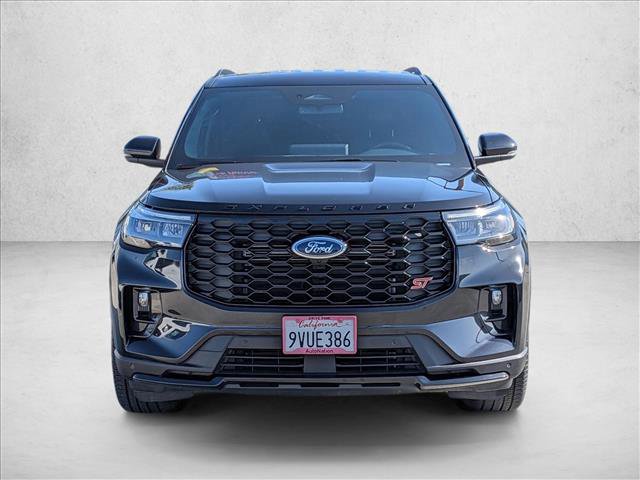 Used 2025 Ford Explorer ST AWD/4WD image 2