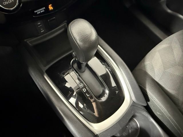 Used 2016 Nissan Rogue SV w/ SV Premium Package image 25
