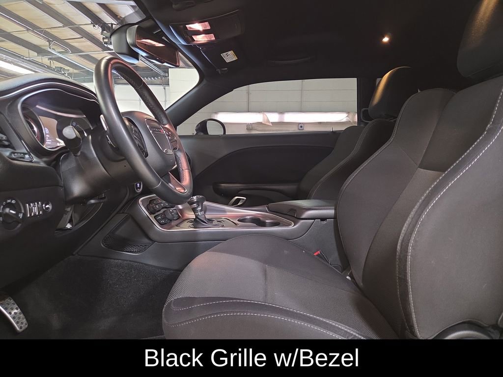 Used 2015 Dodge Challenger R/T Scat Pack w/ Scat Pack Stripe Group image 10