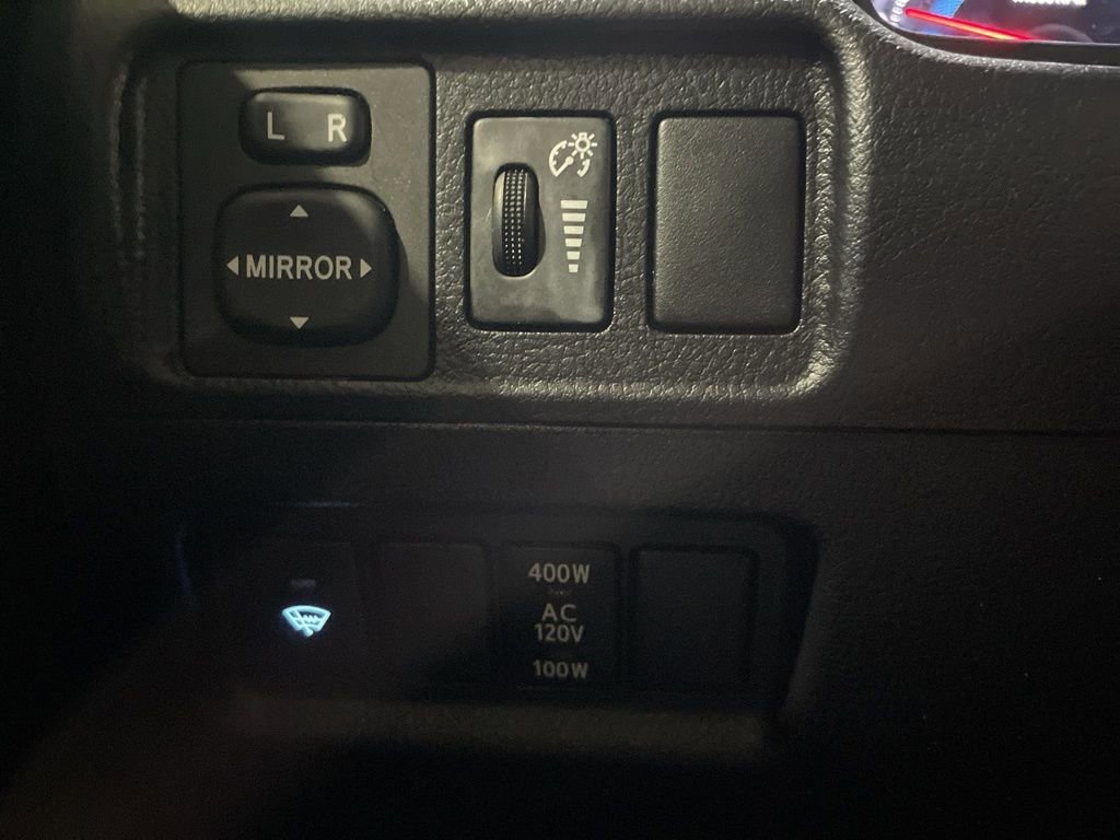 Used 2018 Toyota 4Runner SR5 image 17