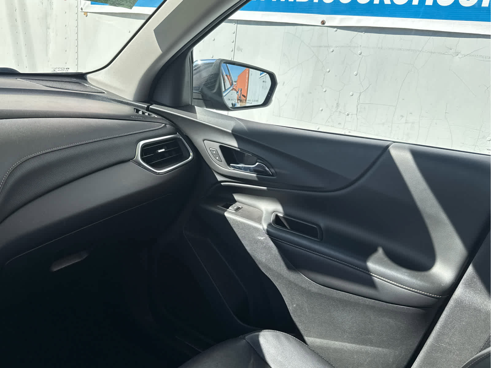 Used 2019 Chevrolet Equinox Premier image 28