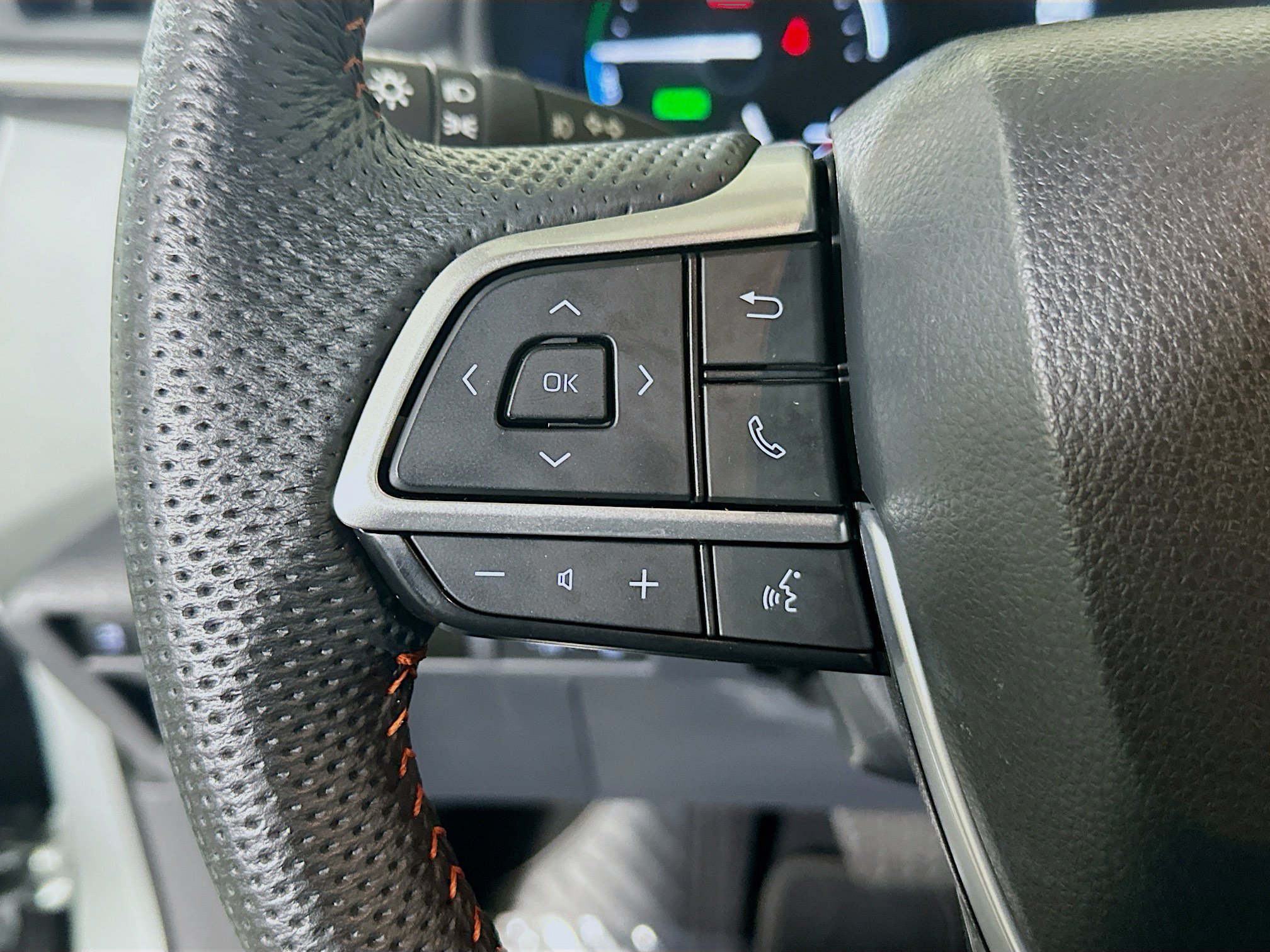 Certified 2023 Toyota Sienna XSE w/ XSE Plus Package FWD image 16