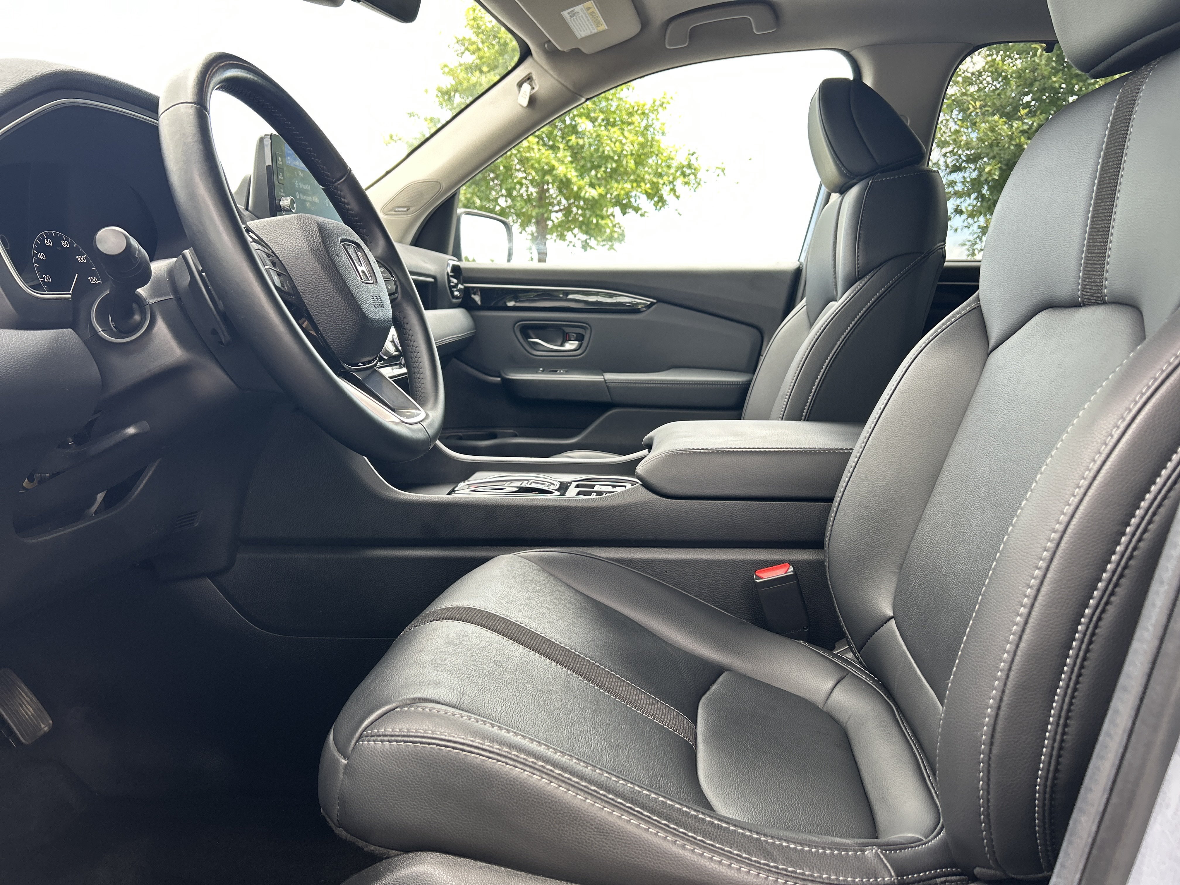 Used 2025 Honda Pilot Touring image 24