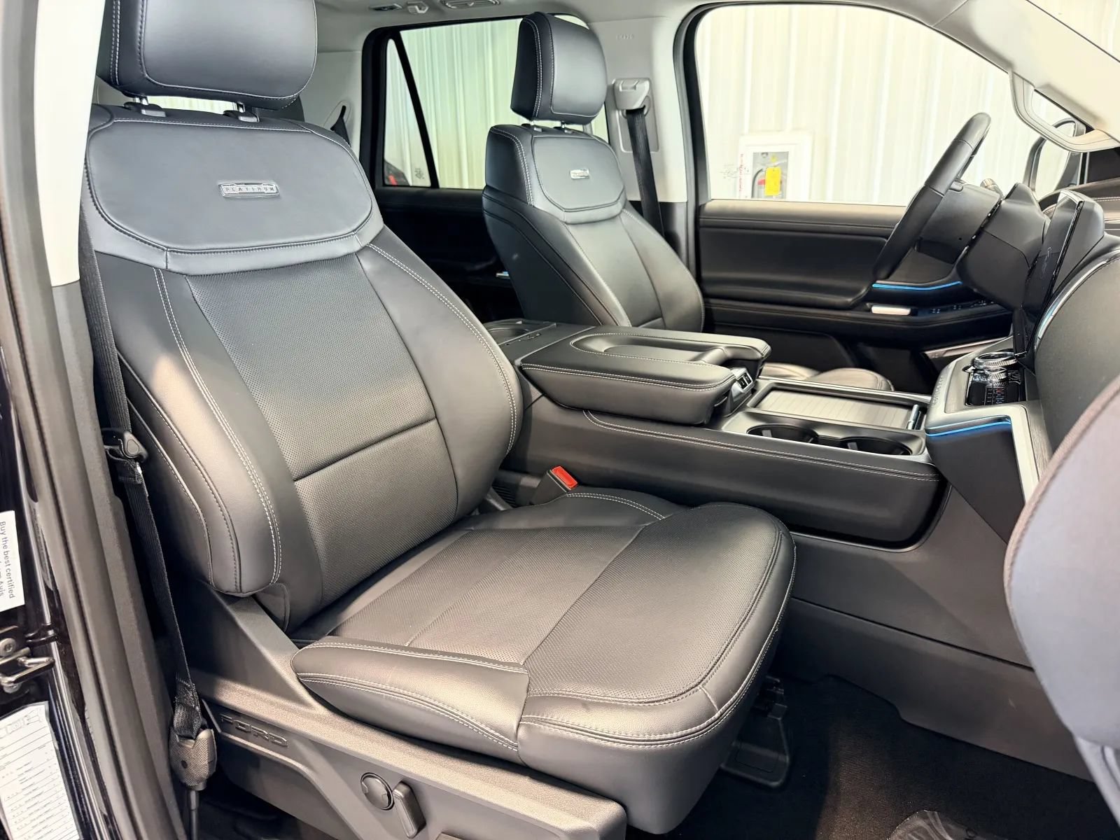 Used 2025 Ford Expedition Platinum AWD/4WD image 28