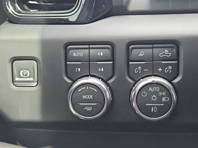 Used 2022 GMC Sierra 1500 AT4X image 25
