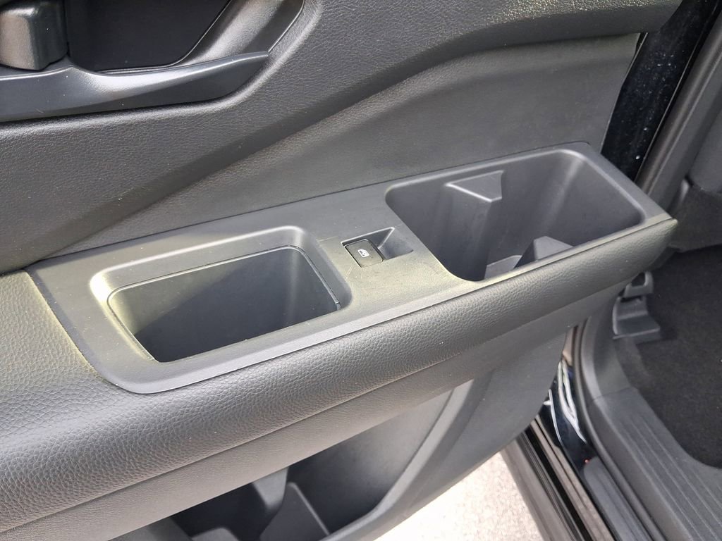 Certified 2024 Nissan Pathfinder SV FWD image 12