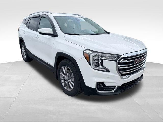 Used 2023 GMC Terrain SLT w/ Infotainment Package II image 3