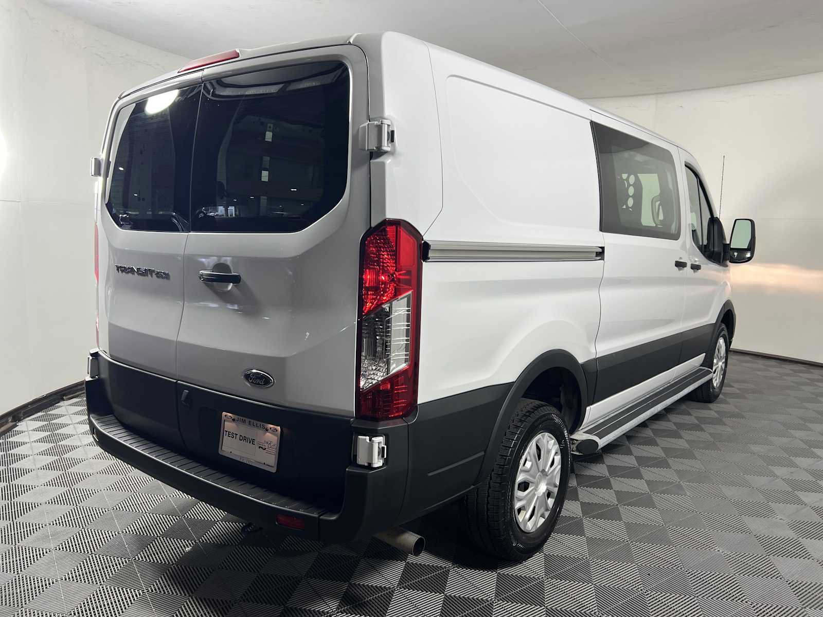 Used 2025 Ford Transit 250 Low Roof w/ Exterior Upgrade Package RWD image 7