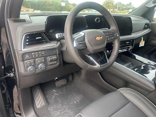 New 2026 Chevrolet Suburban Premier image 21