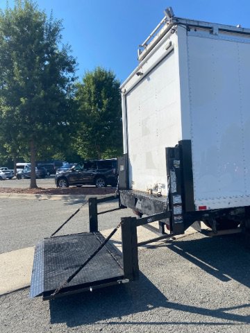 Used 2018 Mercedes-Benz Sprinter 3500 w/ Swivel Seat Package image 8