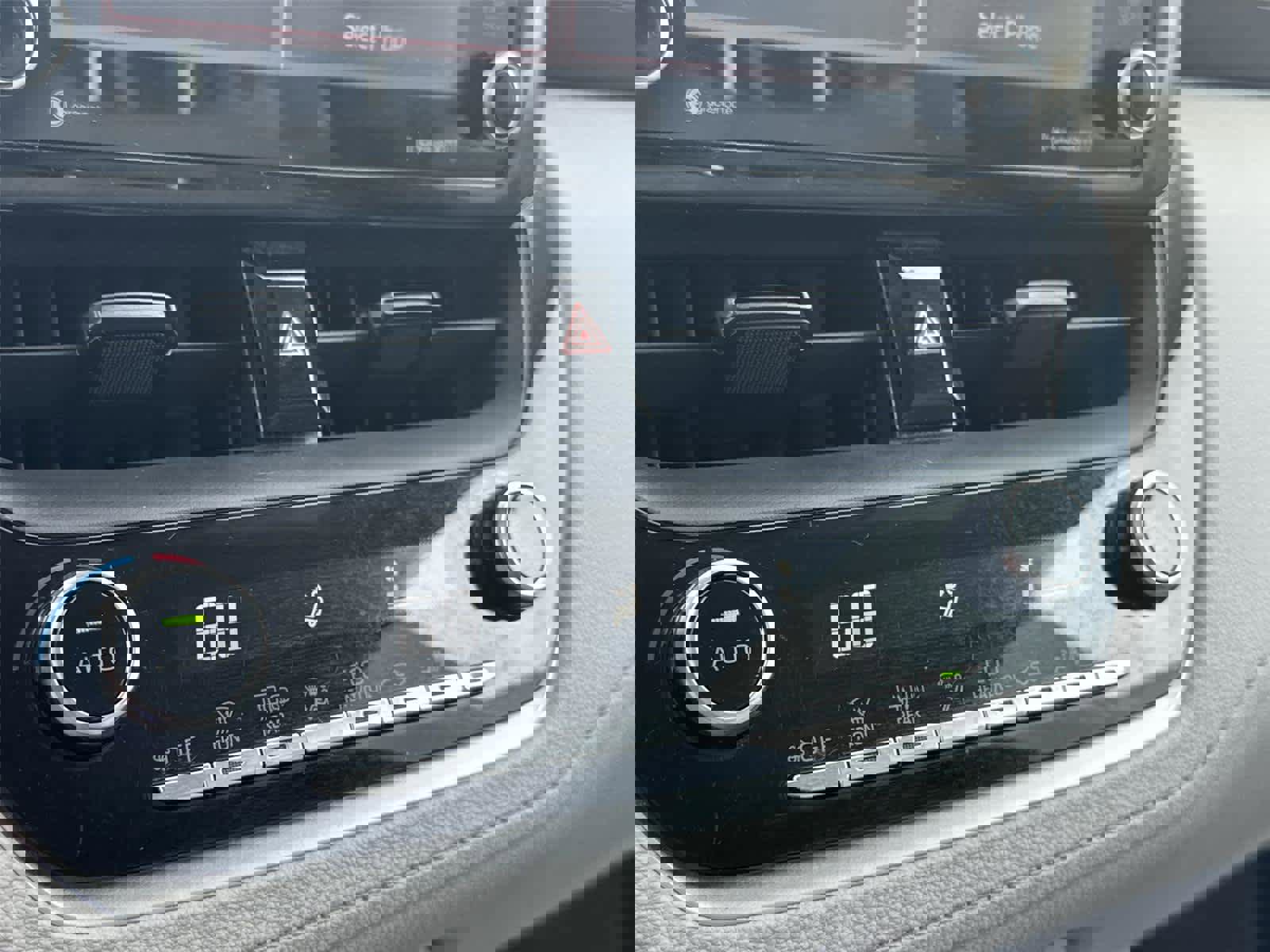 Used 2022 Toyota Corolla Cross LE image 18