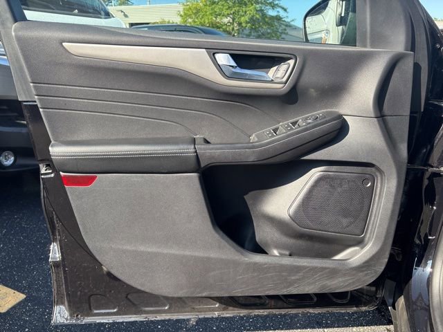 Used 2022 Ford Escape SEL image 9