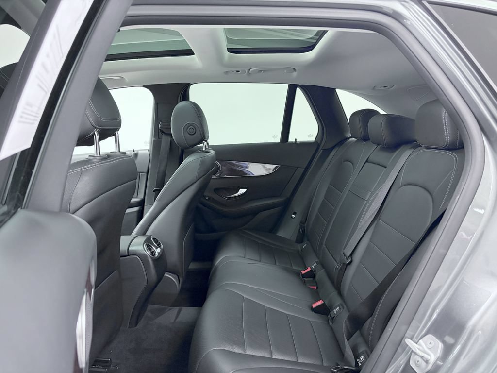 Used 2016 Mercedes-Benz GLC 300 4MATIC image 16