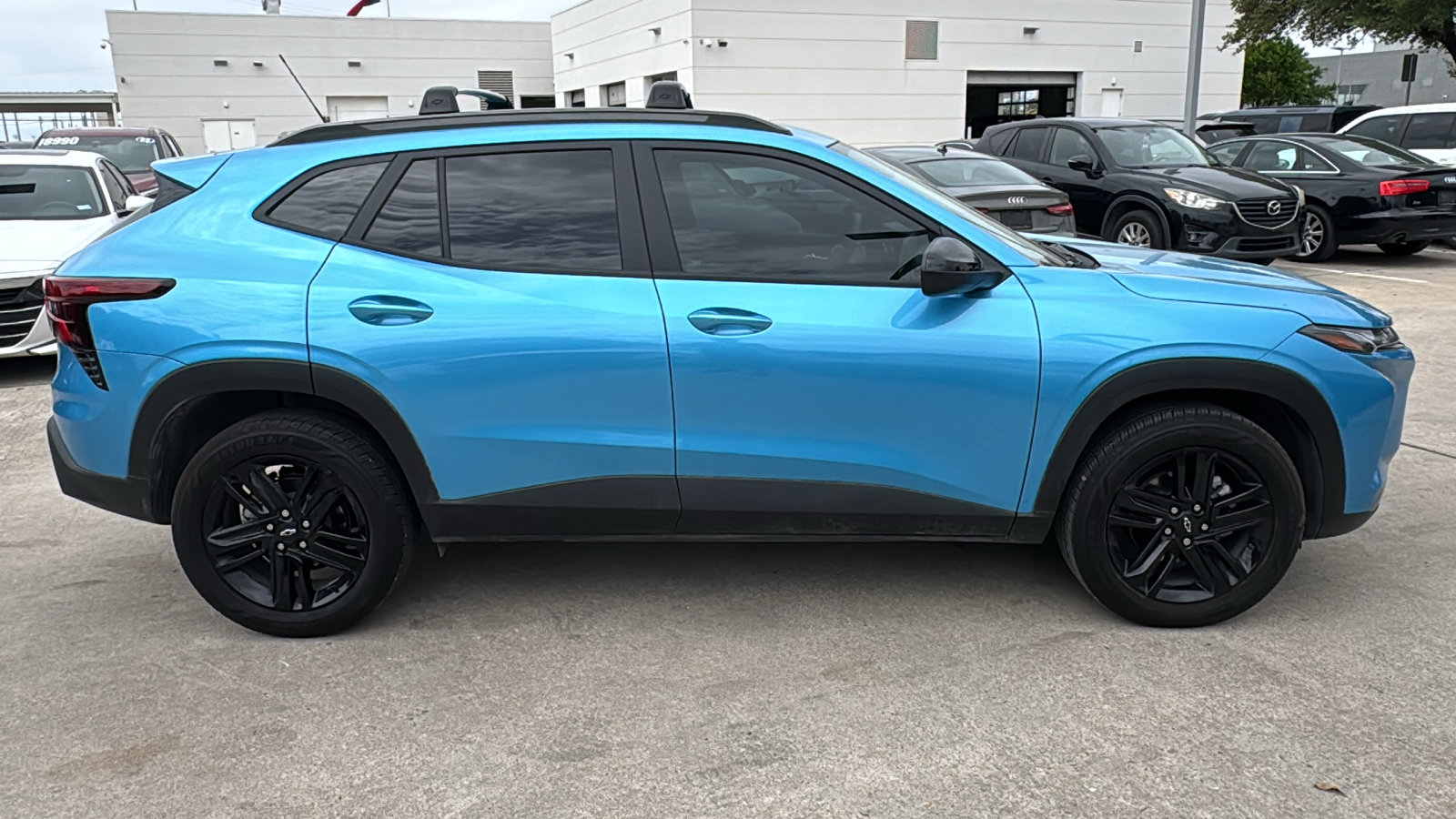Used 2025 Chevrolet Trax ACTIV w/ Driver Confidence Package FWD image 8
