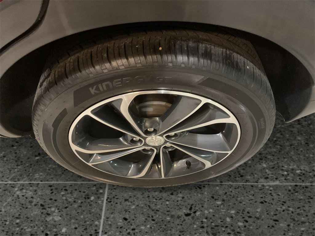 Used 2023 Buick Encore GX Select image 15