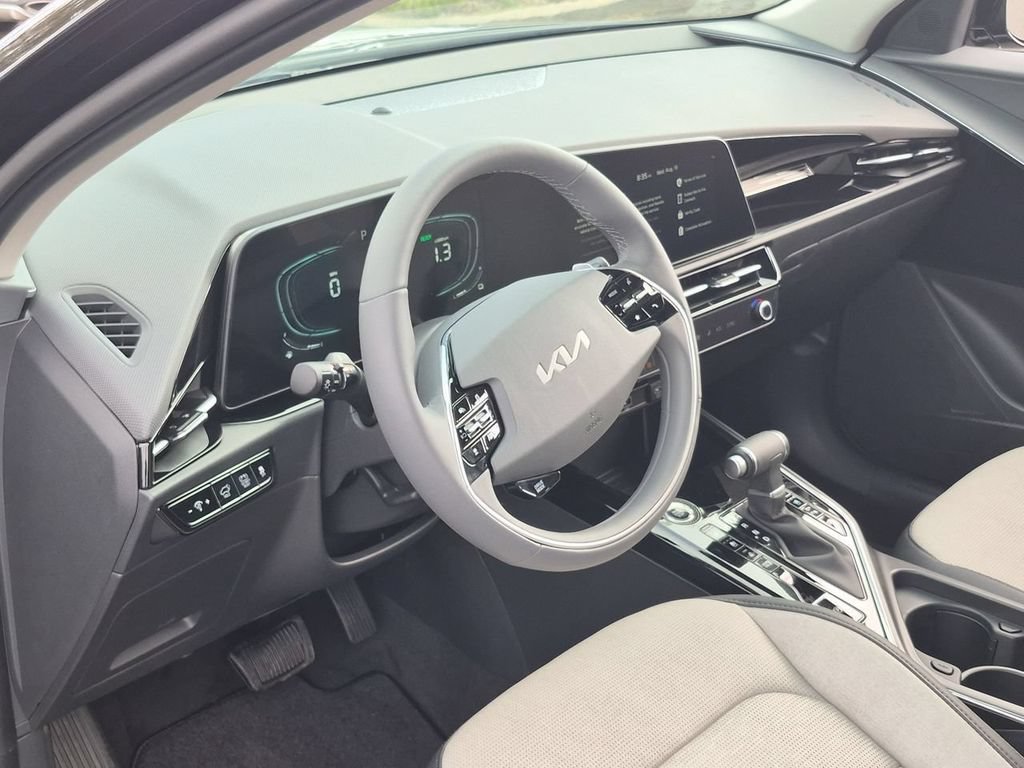 New 2026 Kia Niro FWD image 10