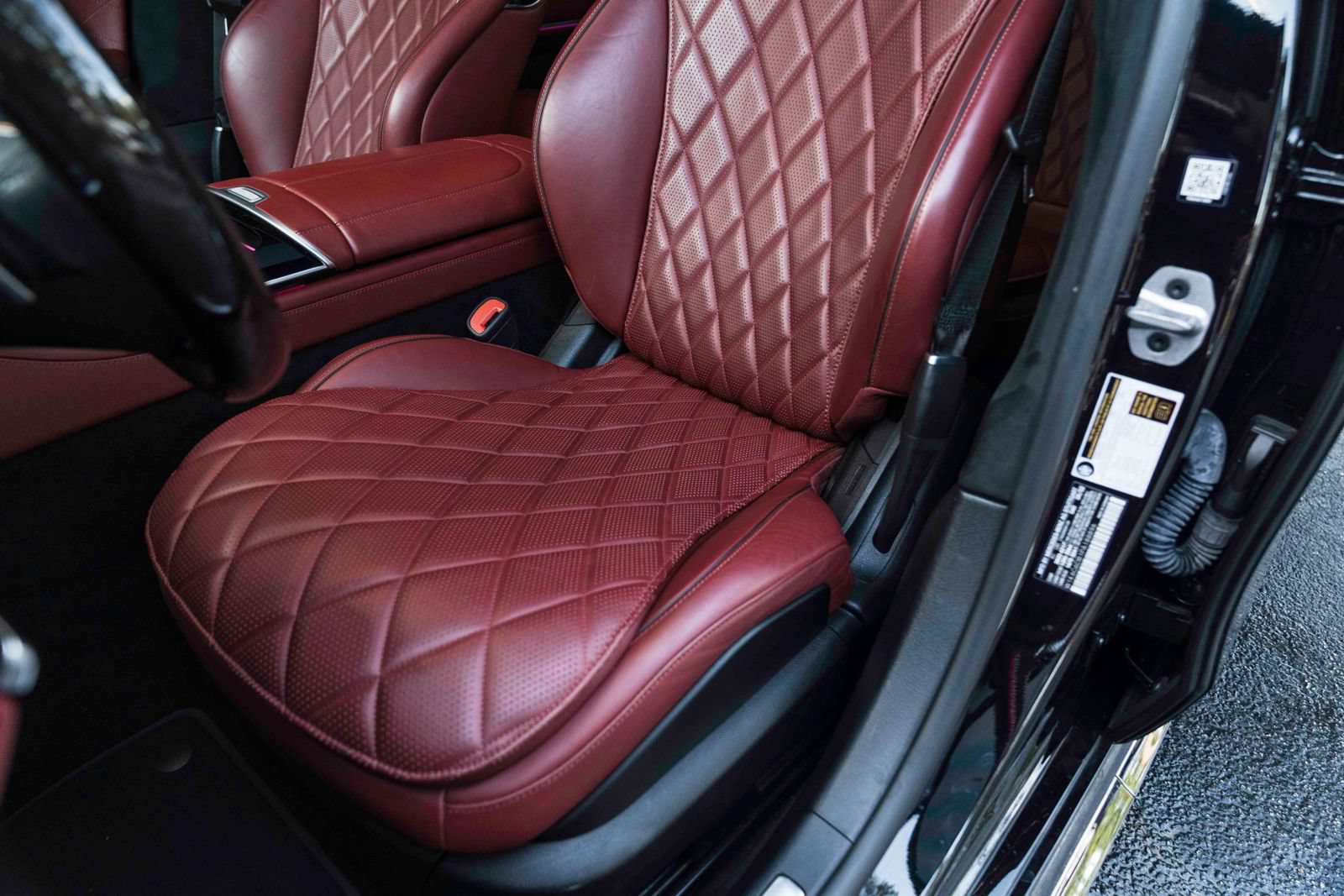 Used 2023 Mercedes-Benz S 500 4MATIC image 30