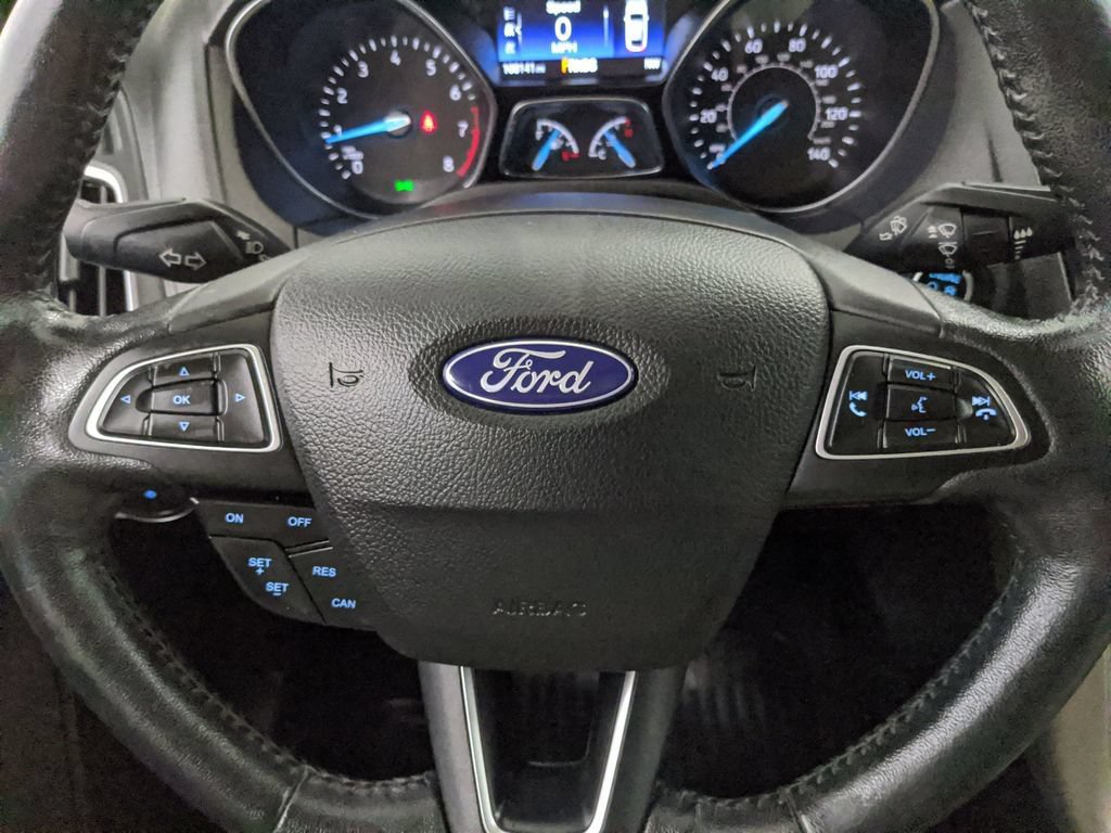 Used 2017 Ford Focus Titanium FWD image 11