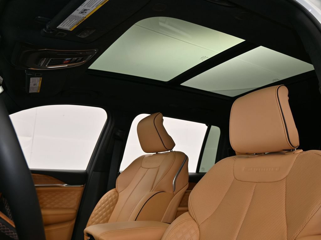 New 2025 Jeep Grand Cherokee L Summit AWD/4WD image 13