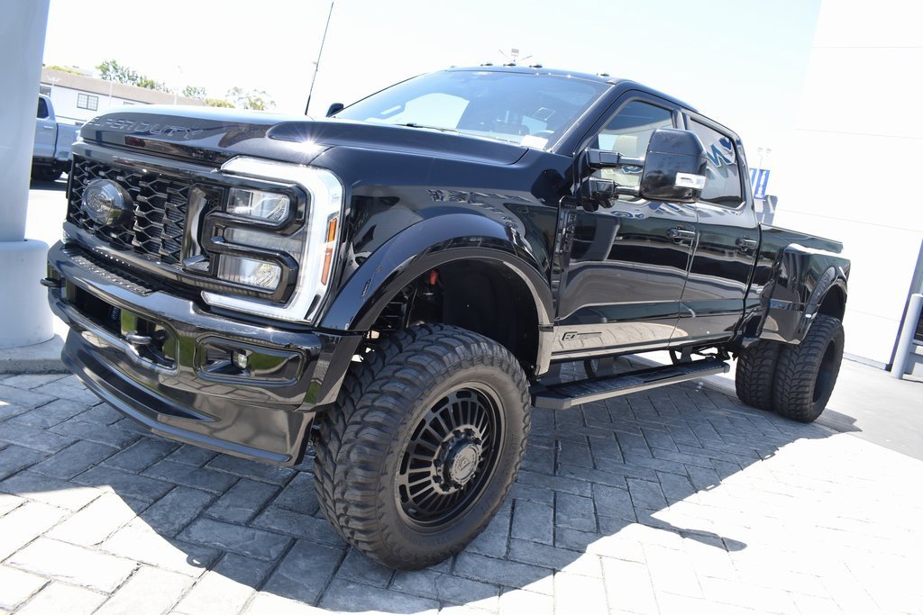 Used 2025 Ford F450 Lariat w/ FX4 Off-Road Package image 35