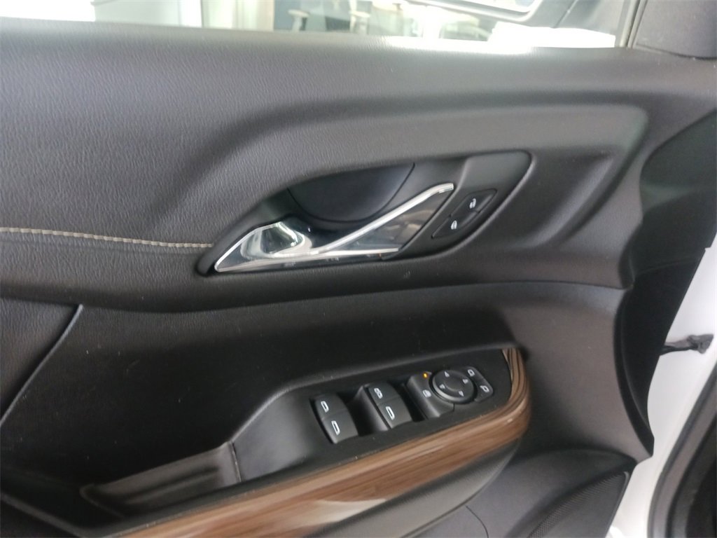 Used 2023 GMC Acadia SLE image 30