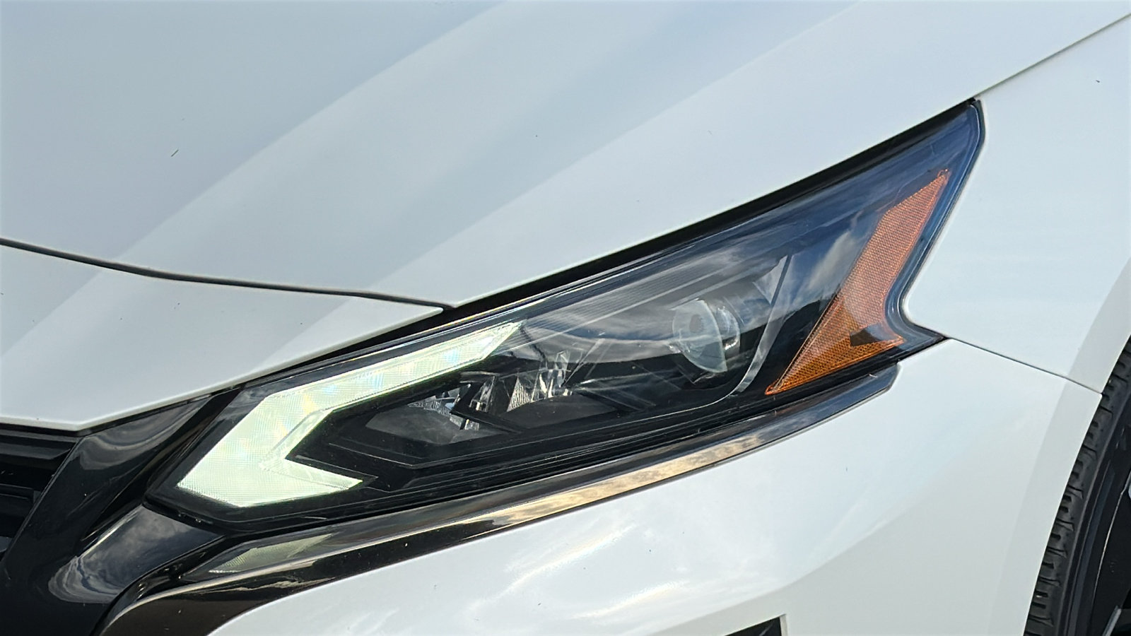 Certified 2024 Nissan Altima 2.5 SR FWD image 4