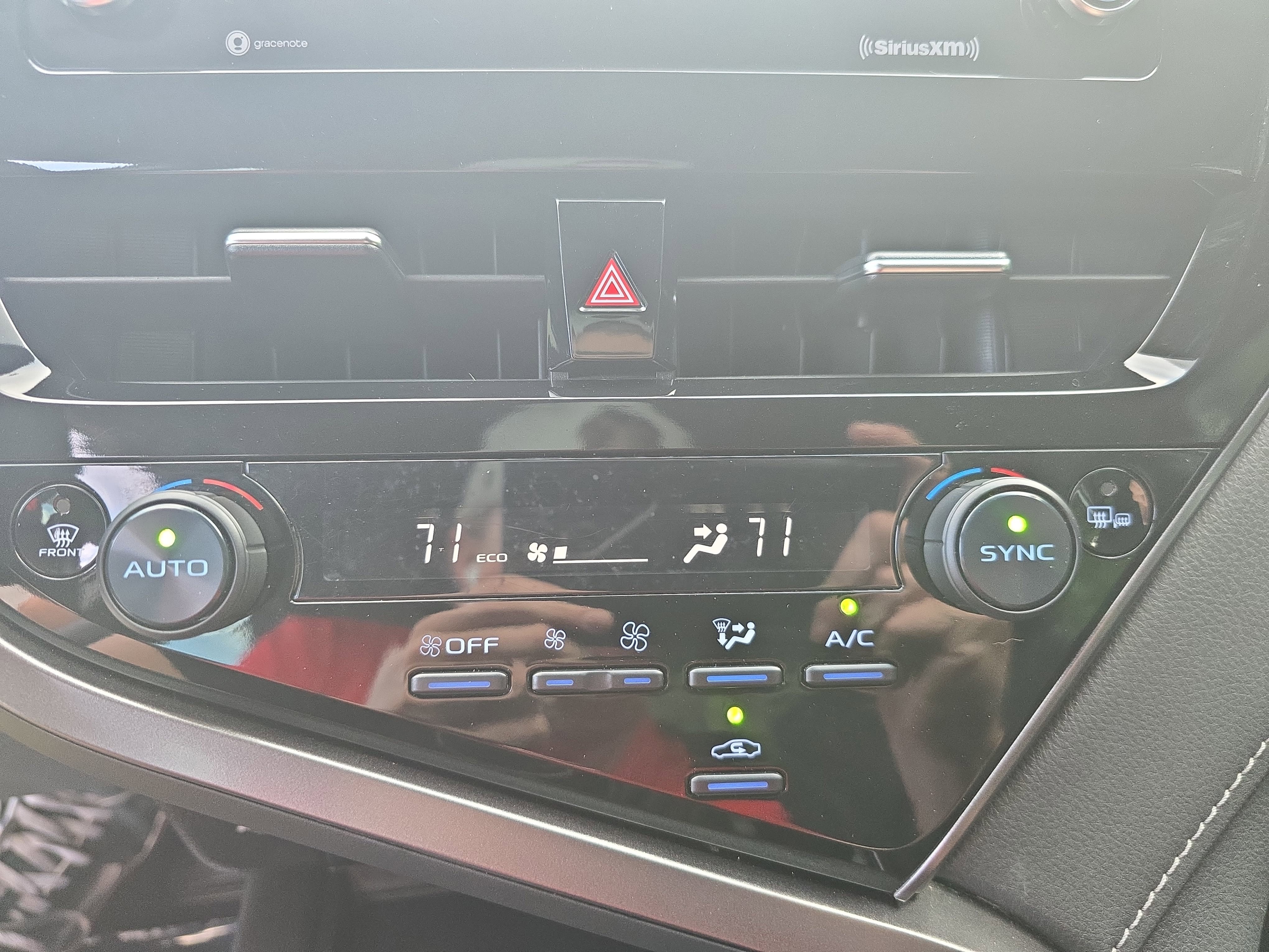 Used 2023 Toyota Camry SE FWD image 22