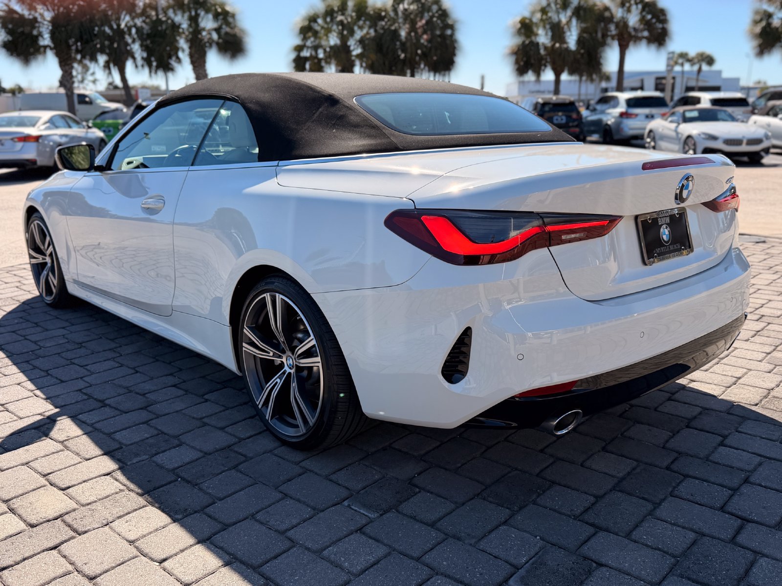 Used 2024 BMW 430i Convertible w/ Convenience Package RWD image 9