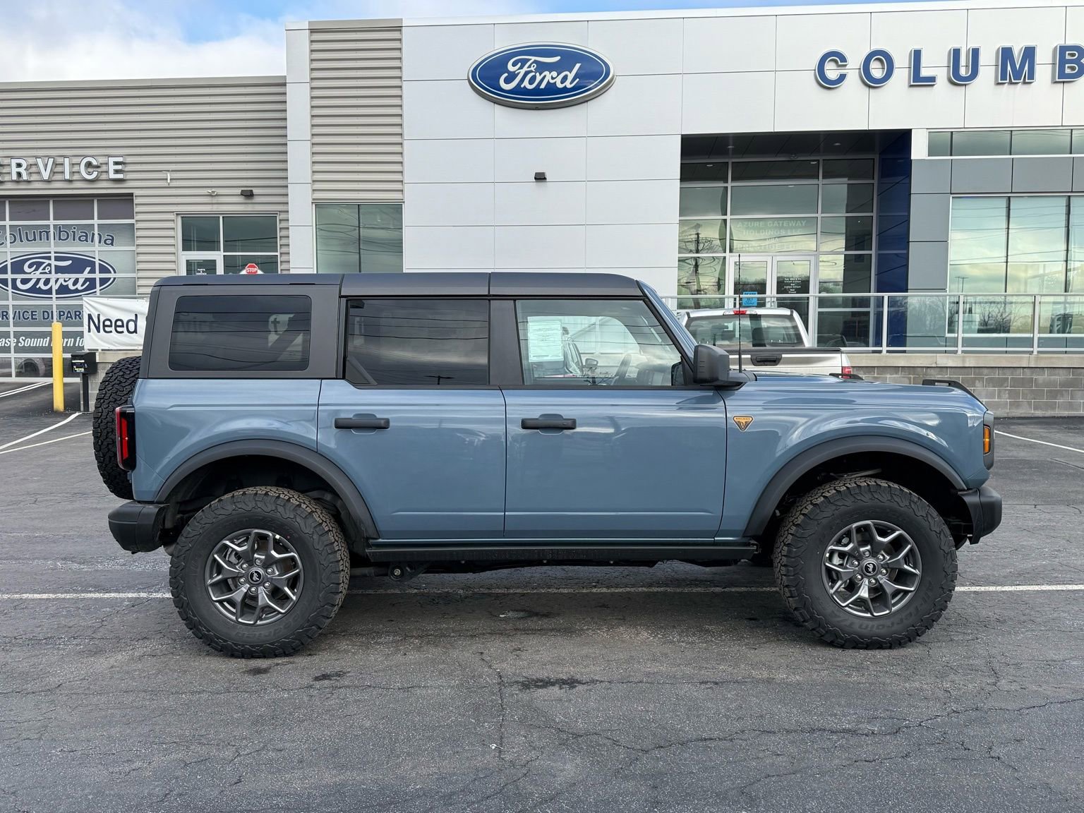 New 2025 Ford Bronco Badlands image 13