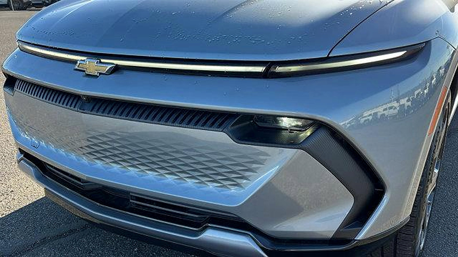 New 2026 Chevrolet Equinox EV LT image 9
