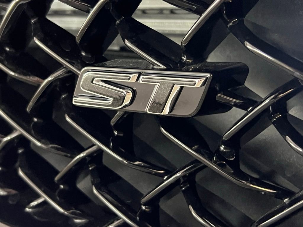 New 2026 Buick Enclave Sport Touring w/ Power Package image 13