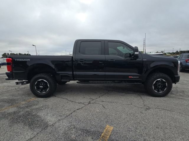 Used 2026 Ford F250 Platinum w/ Tremor Off-Road Package image 6