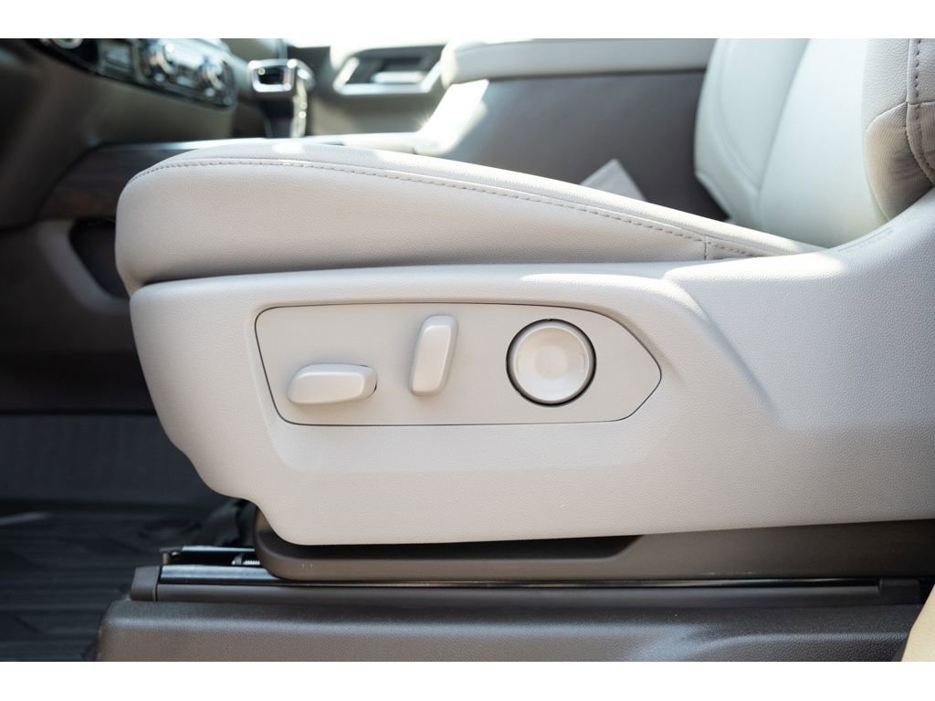 New 2026 GMC Sierra 1500 SLT w/ SLT Premium Plus Package image 15