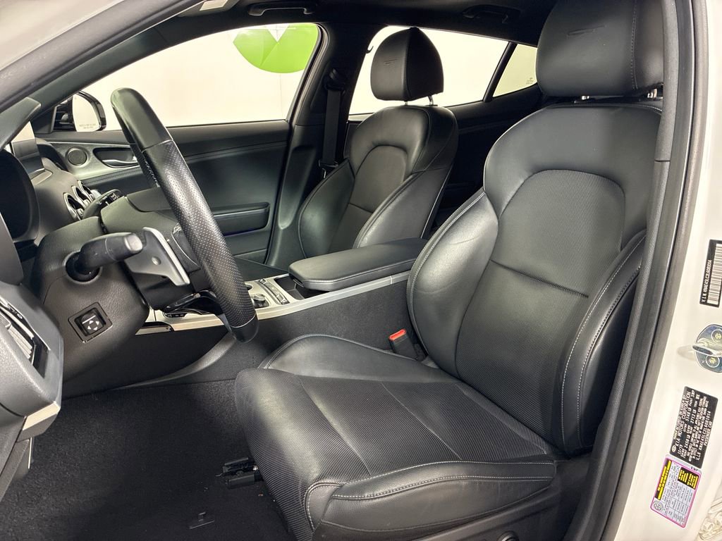 Used 2020 Kia Stinger GT1 image 25