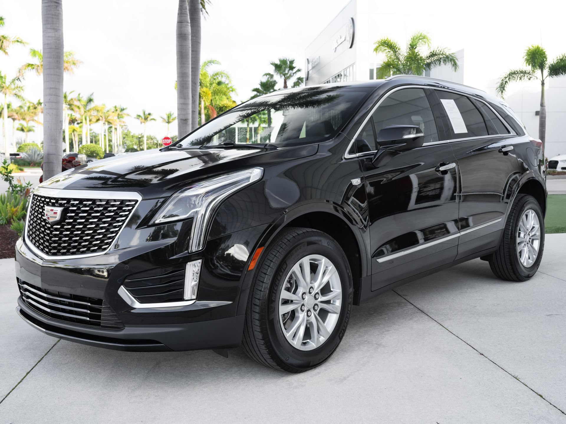 Used 2025 Cadillac XT5 Luxury FWD image 7