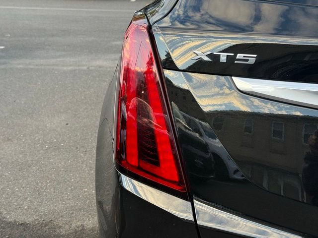 Used 2020 Cadillac XT5 Premium Luxury image 17