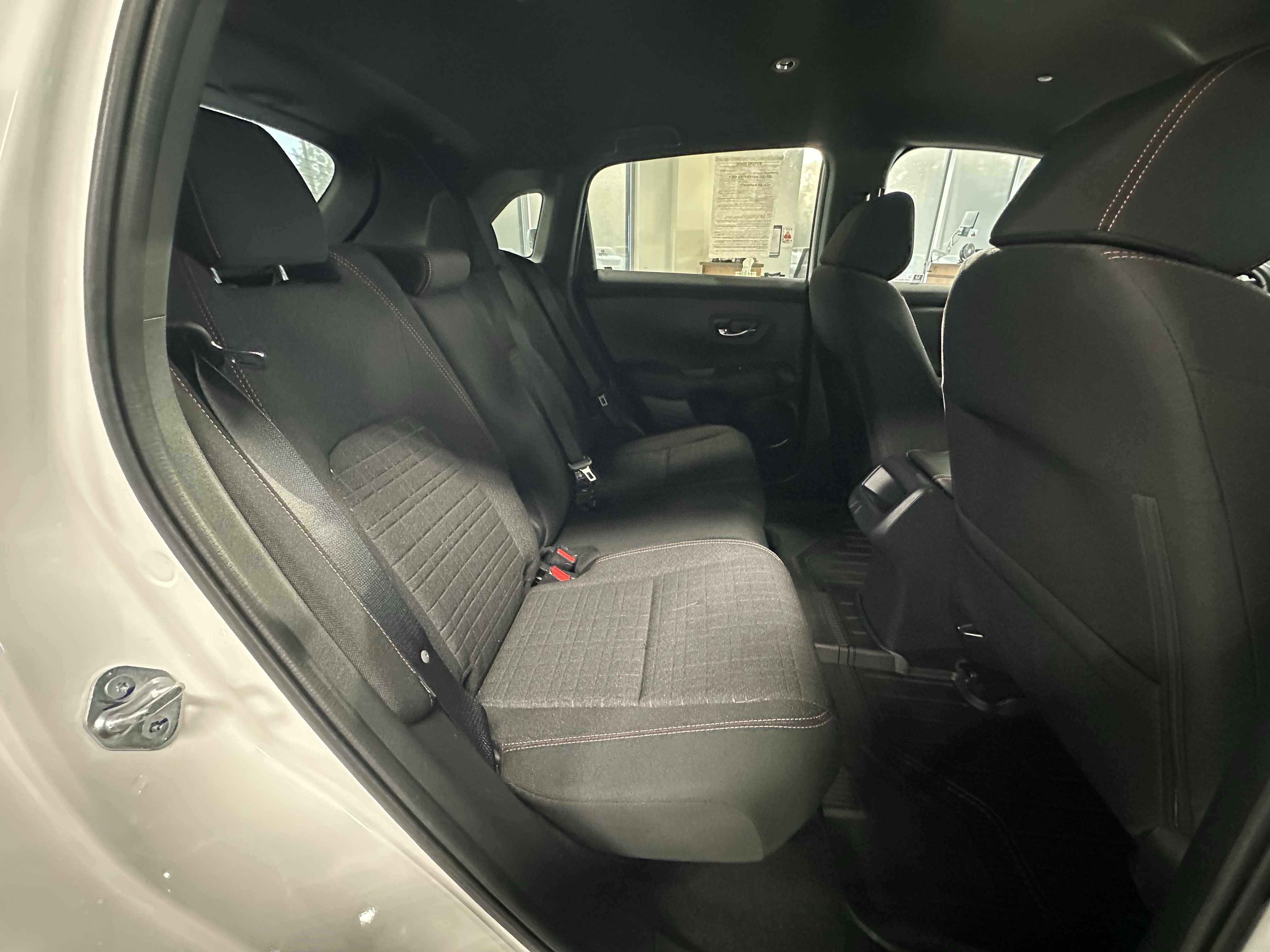 Used 2025 Honda HR-V Sport image 23