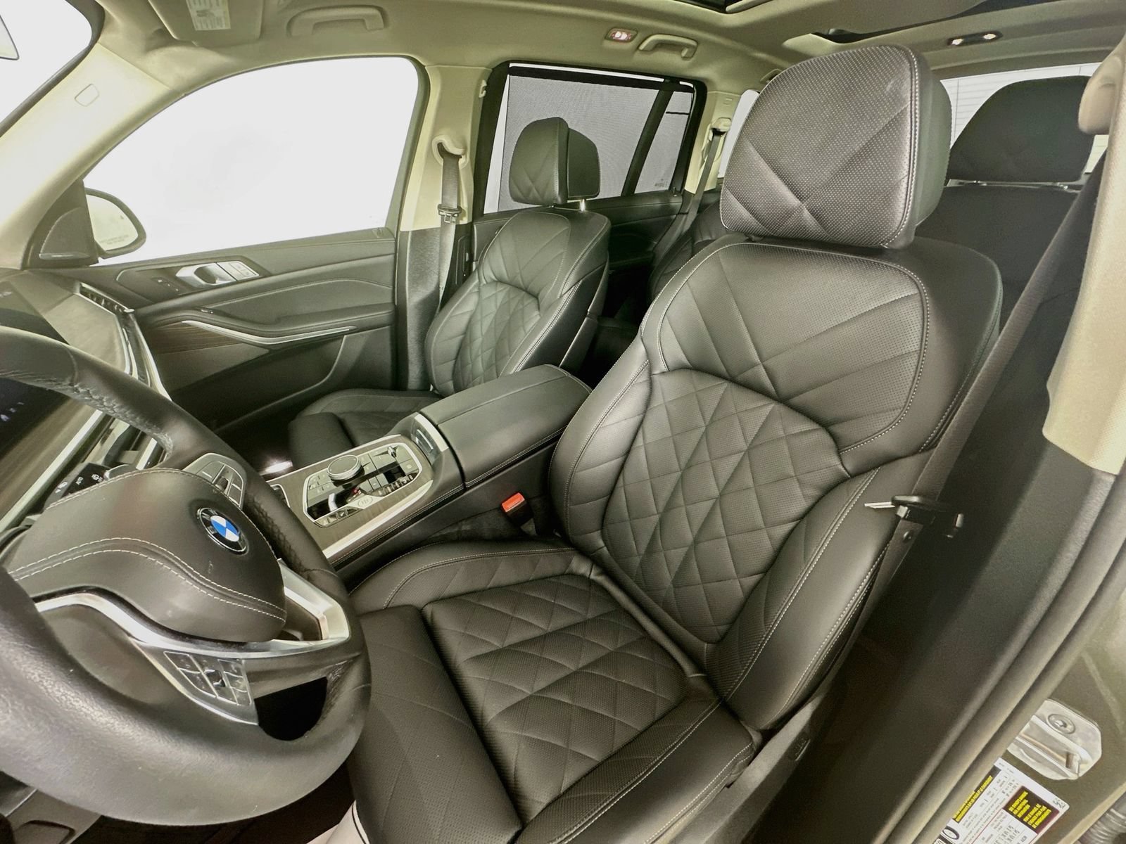 Used 2026 BMW X7 xDrive40i w/ Premium Package AWD/4WD image 35