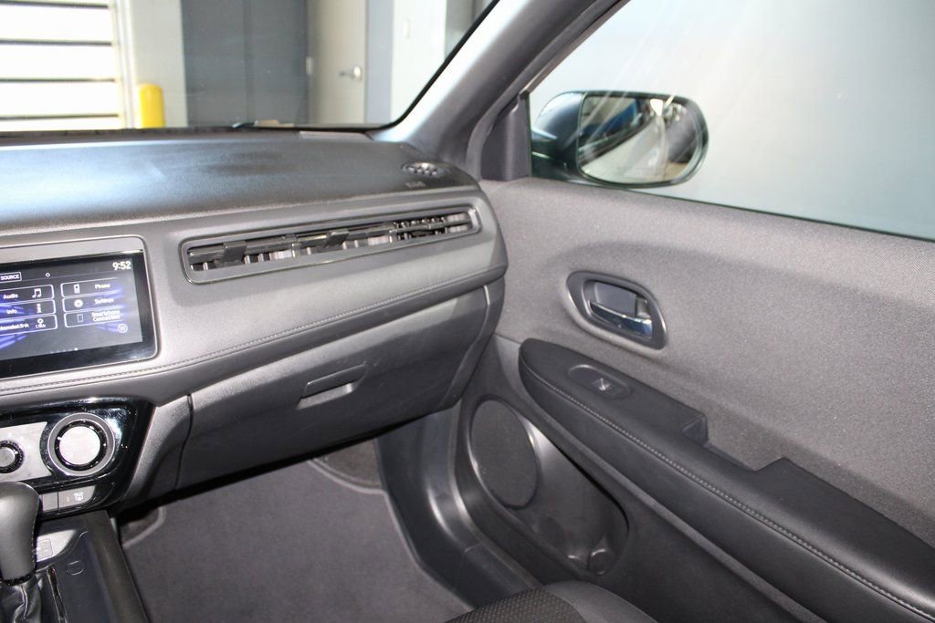 Used 2021 Honda HR-V Sport image 24