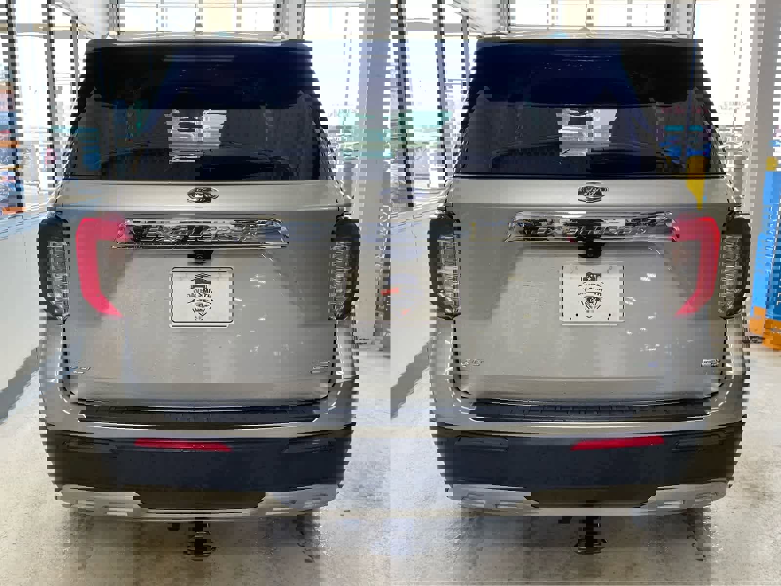 Used 2020 Ford Explorer XLT w/ Equipment Group 202A AWD/4WD image 6