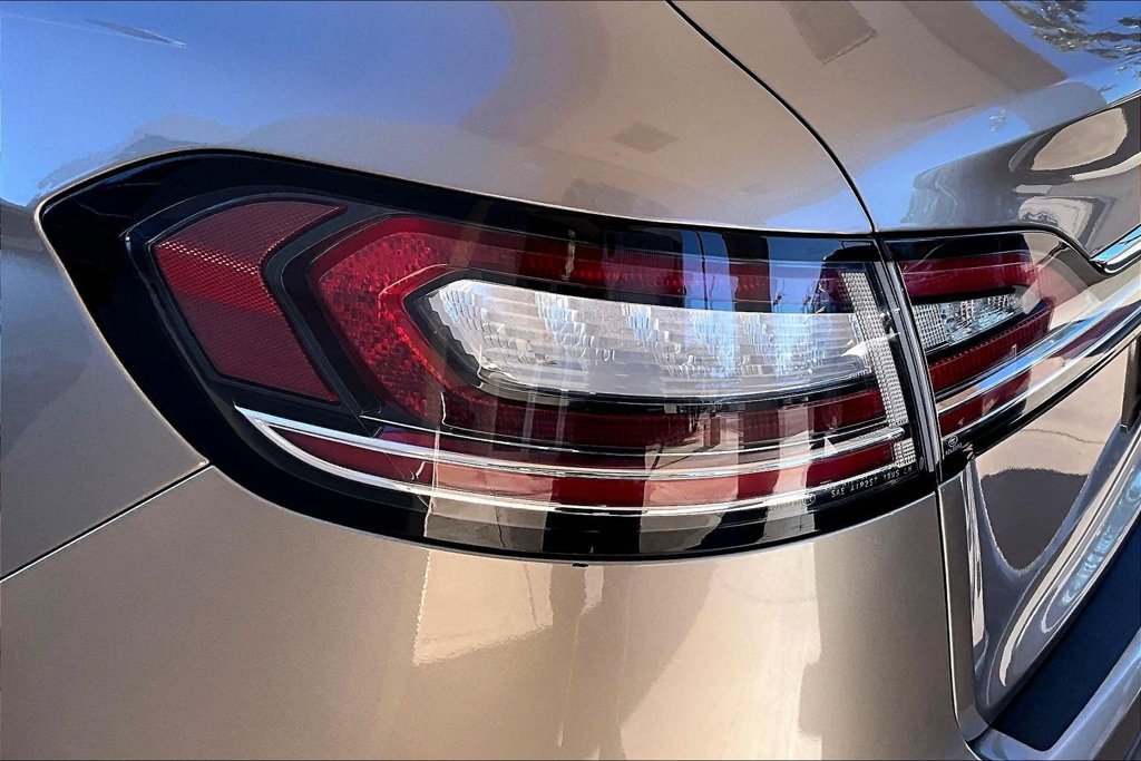 Used 2021 Lincoln Nautilus Reserve FWD image 30