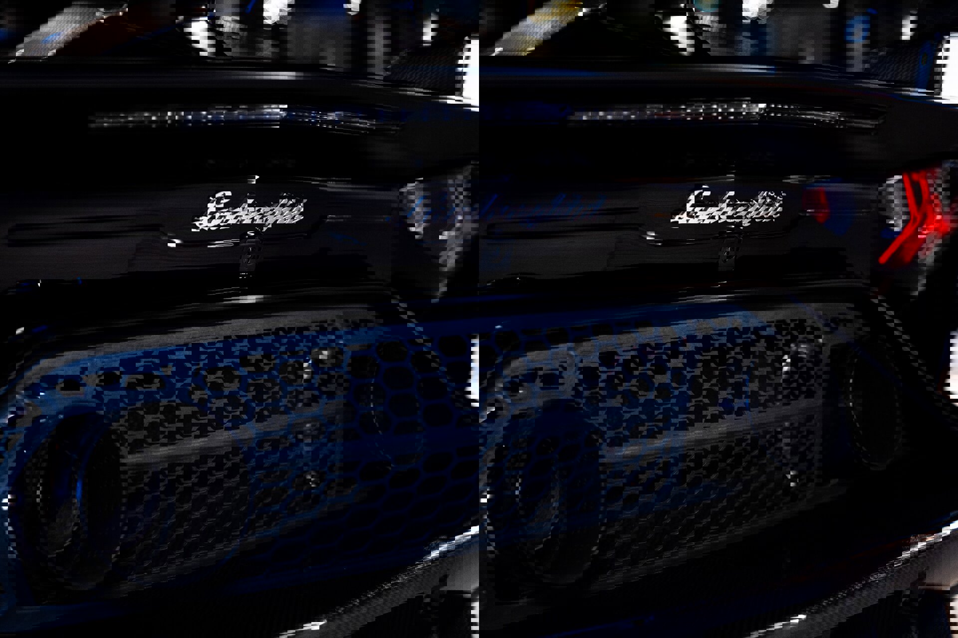 Used 2021 Lamborghini Aventador SVJ image 32