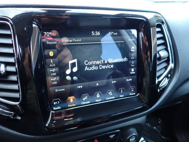 Used 2018 Jeep Compass Limited w/ Navigation Group AWD/4WD image 21