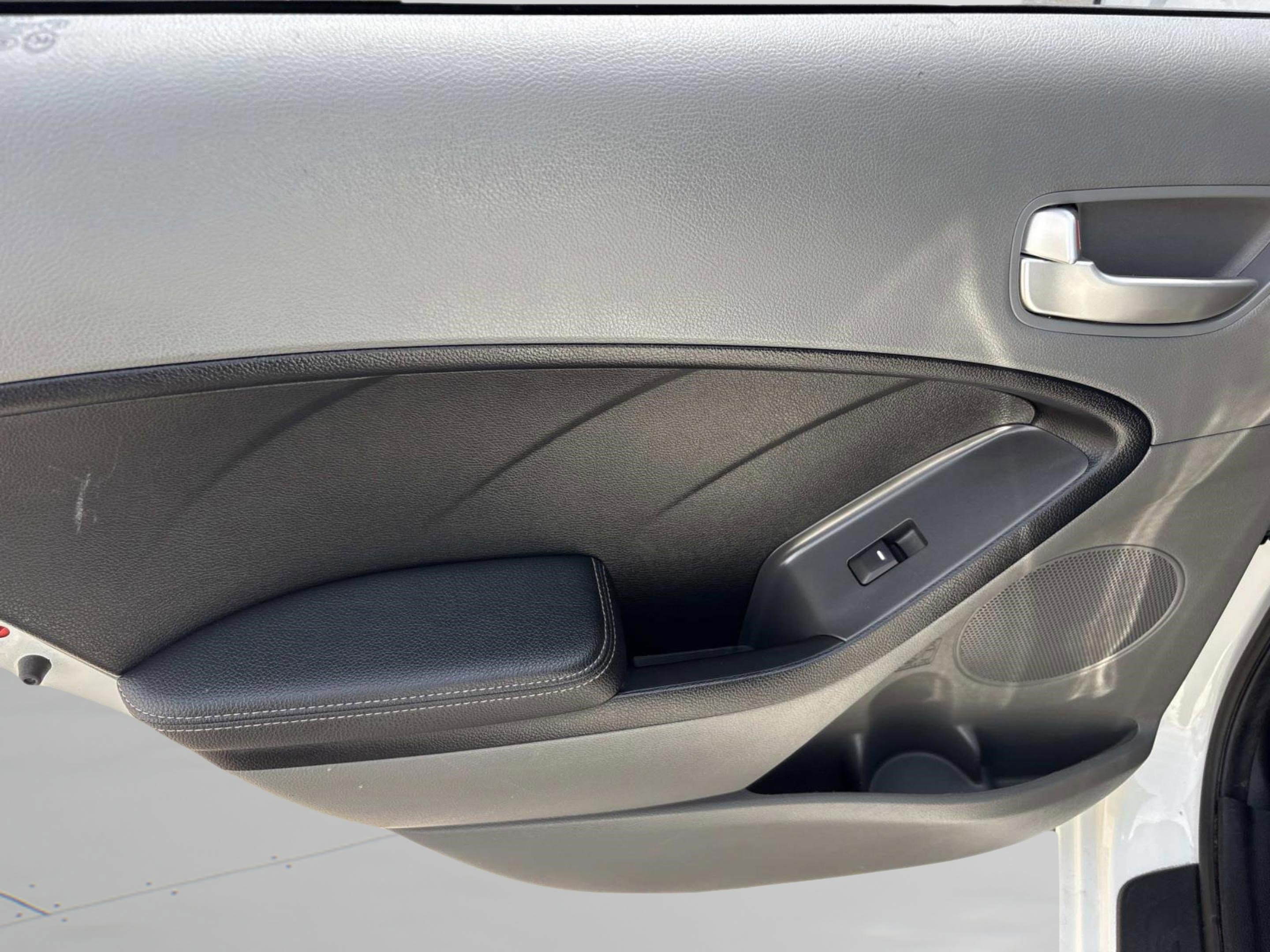 Used 2017 Kia Forte LX FWD image 14