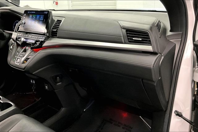 Used 2025 Honda Odyssey Sport-L image 19